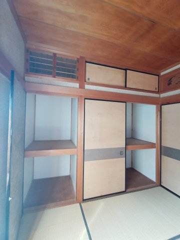 市木町貸家の収納