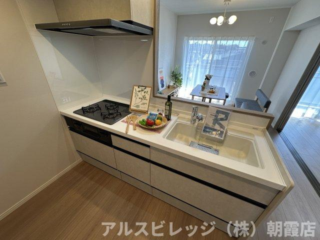 ベルポート朝霞弐番館のキッチン|リビングを見渡せるキッチン