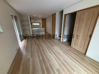 【居間・リビング】 | 神戸市垂水区南多聞台8丁目　新築戸建　仲介手数料無料！ | 使いやすいリビングです
