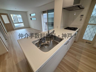 【キッチン】 | 神戸市垂水区南多聞台8丁目　新築戸建　仲介手数料無料！ | 使いやすいキッチンです