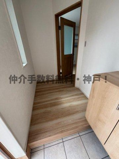 【玄関】 | 神戸市垂水区南多聞台8丁目　新築戸建　仲介手数料無料！ | 玄関です