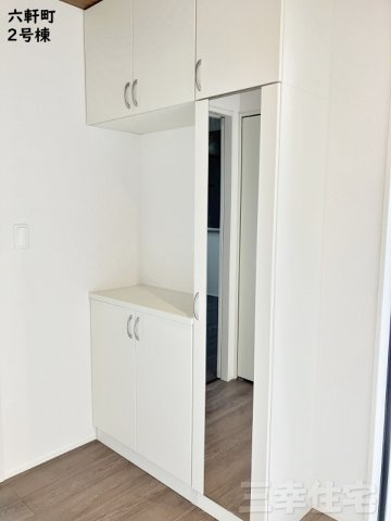 碧南市六軒町の収納|靴がたっぷり入るトール形の大容量収納ですっきりした玄関を実現しました！