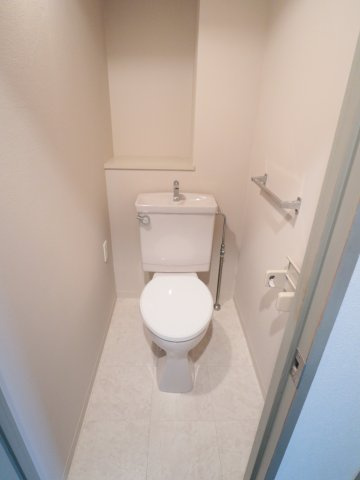 グラントルム弐番館のトイレ