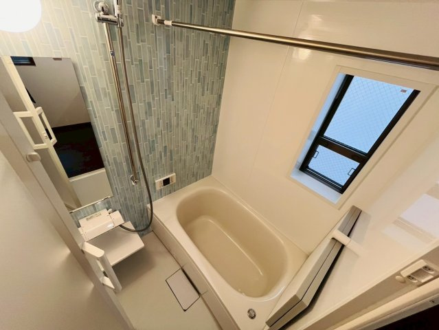 【浴室】 | 西東京市保谷町１丁目　新築戸建て | 落ち着いた色合いの浴室は１日の疲れを癒す、大切な空間