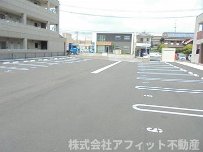 【駐車場】 | ル・ボヌールⅡ | ※写真はイメージです