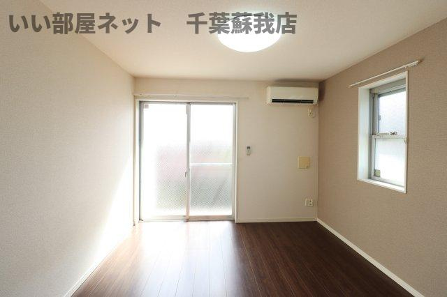 リブリ・ウインディーバレーⅢの居間・リビング|ゆったりとした居間です