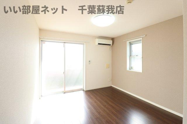 リブリ・ウインディーバレーⅢの洋室|コンパクトで使いやすい洋室です