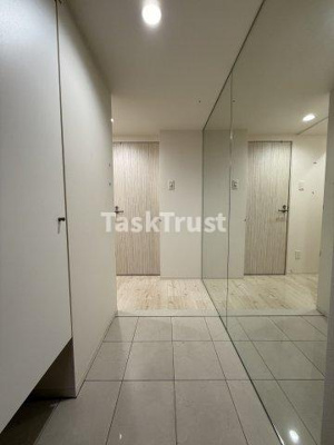 【玄関】 | W.O.B.京橋