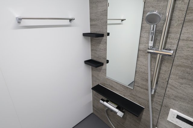 《仲介手数料無料》中央区上峰３丁目3-12新築一戸建てTIARAの浴室