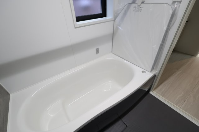 《仲介手数料無料》中央区上峰３丁目3-12新築一戸建てTIARAの浴室