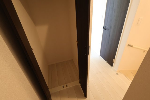 《仲介手数料無料》中央区上峰３丁目3-12新築一戸建てTIARAの収納