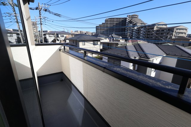 《仲介手数料無料》中央区上峰３丁目3-12新築一戸建てTIARAのバルコニー