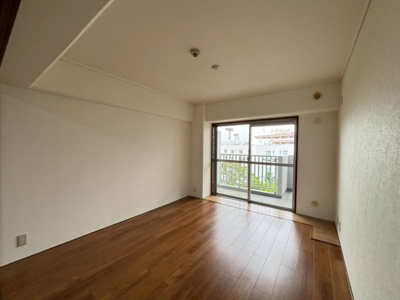 【洋室】 | エバーグリーンポートタウン１１号棟B