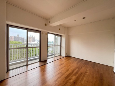 【洋室】 | エバーグリーンポートタウン１１号棟B