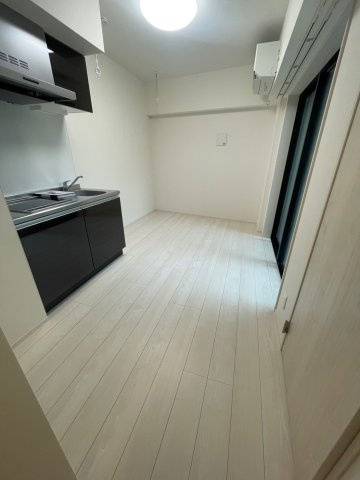 YIELD BS 東京 NORTHの居間・リビング|ゆったりとした居間です