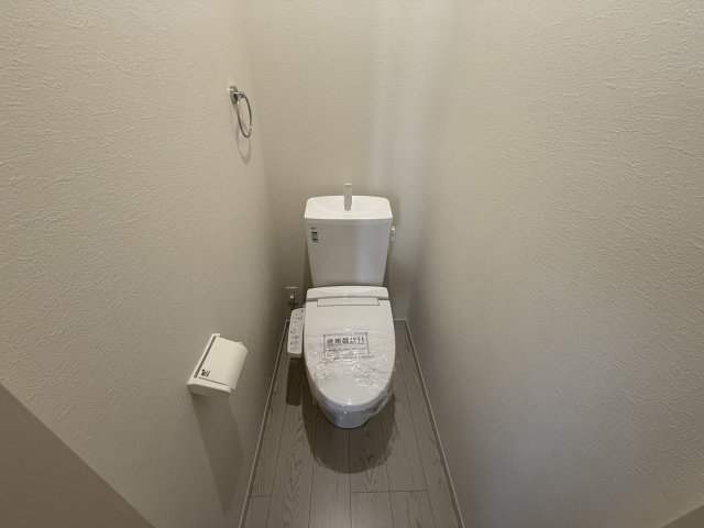 明石市太寺大野町新築戸建１号棟のトイレ