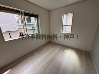 【洋室】 | 明石市朝霧町3丁目　新築戸建　仲介手数料無料！ | 明るい洋室です