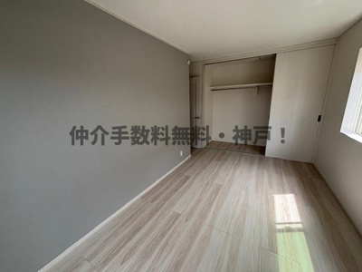 【洋室】 | 明石市朝霧町3丁目　新築戸建　仲介手数料無料！ | 個人の部屋や寝室として使える洋室です