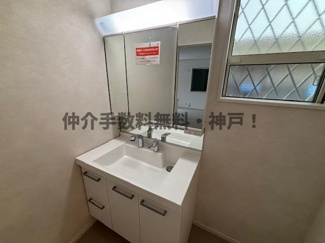 【独立洗面台】 | 明石市朝霧町3丁目　新築戸建　仲介手数料無料！ | 使いやすい独立洗面台です