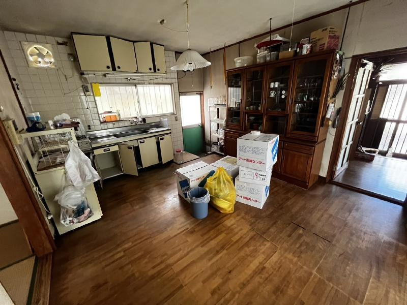 天満台西三丁目の内装