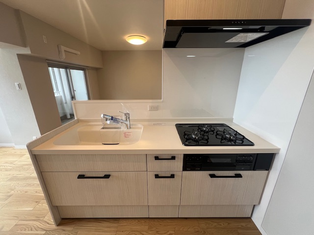 【キッチン】 | 湘南台駅前分譲共同ビル | きれいなキッチンです