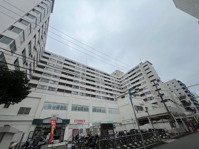 【外観】 | 湘南台駅前分譲共同ビル | おしゃれな外観です