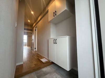 【玄関】 | 湘南台駅前分譲共同ビル | 玄関です