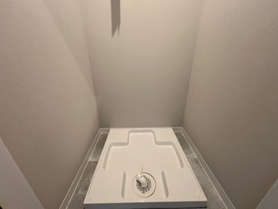 【洗面所】 | 湘南台駅前分譲共同ビル | 忙しい朝には欠かせない洗面所です