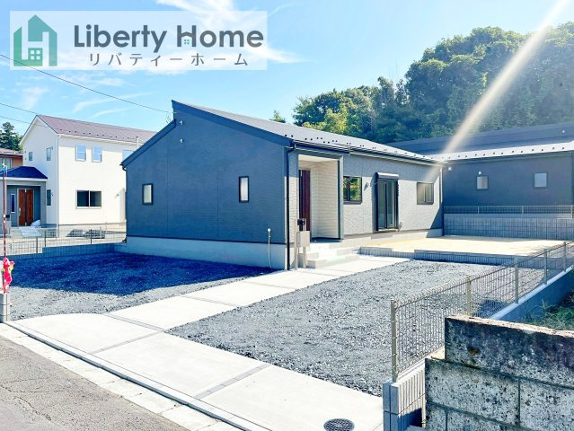 小美玉市小川第1　新築戸建　3号棟の外観|ご予約をいただければ、『平日の空いた時間』『周辺物件まとめて見たい』『1件だけ見たい』ももちろん可能です♪
お気軽にお問合せください♪