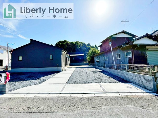 小美玉市小川第1　新築戸建　3号棟の駐車場