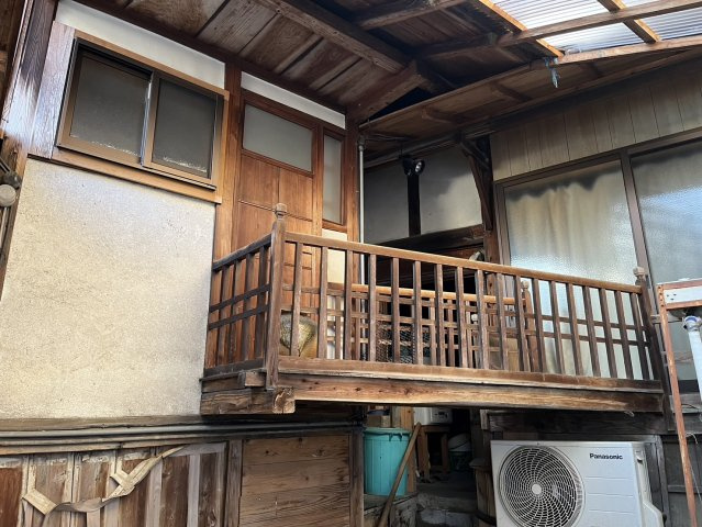 萩原の外観
