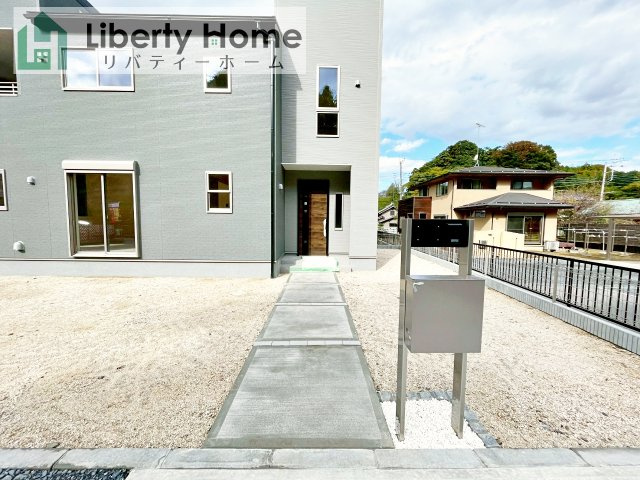 小美玉市小川第1　新築戸建　2号棟のエントランス