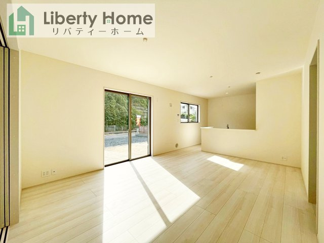 小美玉市小川第1　新築戸建　2号棟の居間・リビング