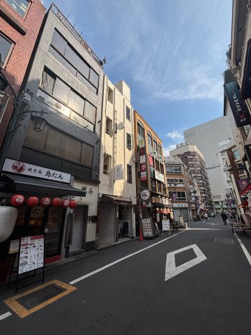 新宿土地建物第８ビルの周辺
