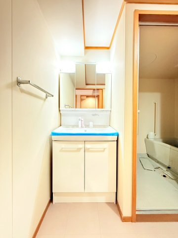 県営伊川谷第2高層住宅2号棟の洗面所