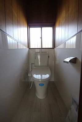 富田戸建2のトイレ|※写真は別の部屋のものです。