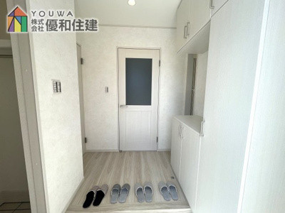 【玄関】 | 新築戸建　明石市朝霧町３丁目