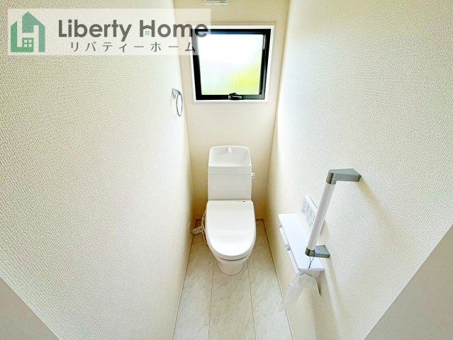 小美玉市小川第1　新築戸建　1号棟のトイレ