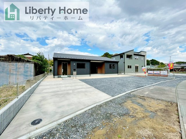 小美玉市小川第1　新築戸建　1号棟の駐車場