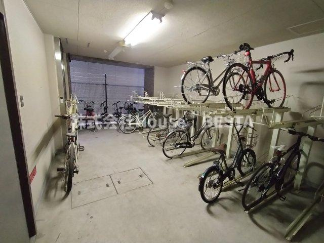 エステムコート神戸元町通　の駐車場