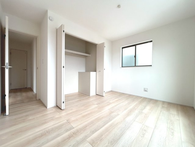 ハートフルタウン　一宮市定水寺　全2区画分譲の寝室|すべての居室にはたっぷり収納できる大型クローゼットを設置しています。