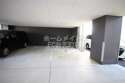 【駐車場】 | グレースリバー中之島 | 駐車場です