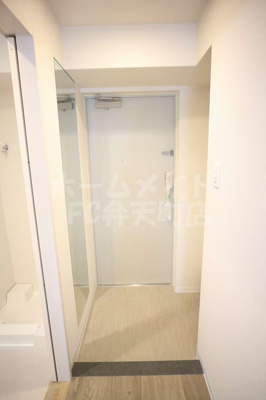 【玄関】 | グレースリバー中之島 | 収納もある玄関です