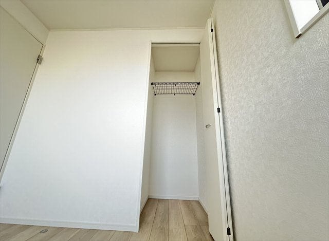 【収納】 | 新座市北野2丁目　新築一戸建住宅　全2棟　(志木本店) | 洋室5帖収納／2025年12月11日撮影　