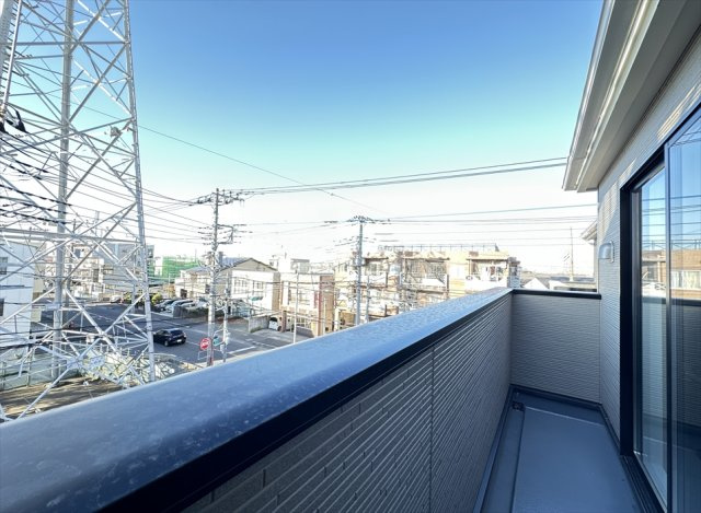 【バルコニー】 | 新座市北野2丁目　新築一戸建住宅　全2棟　(志木本店) | 3階バルコニー／2025年12月11日撮影　
