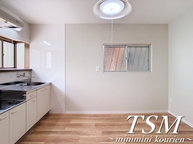 香里新町一戸建貸家の居間・リビング