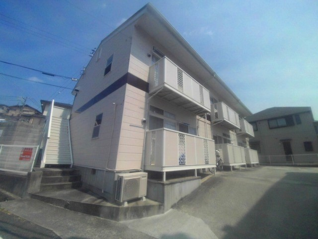 プラザ朝霧の外観