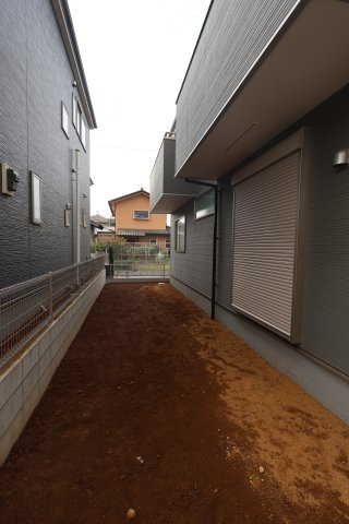 【外観】 | 《仲介手数料無料》岩槻区日の出町1-35(1号棟)新築一戸建てリーブルガーデン | 撮影日 2025年10月20日 14:20 曇り