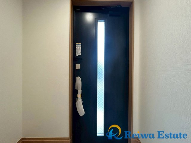 新築戸建　茅ヶ崎市香川5丁目の玄関