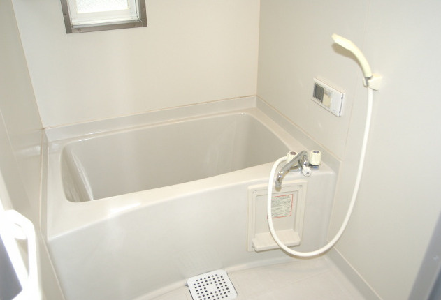 市原市西広6丁目　一棟売アパートの浴室